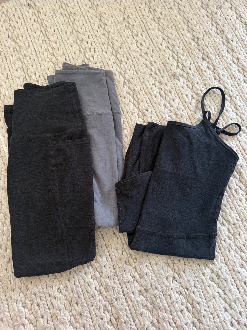 Beyond Yoga Bundle - Picture 3 of 3